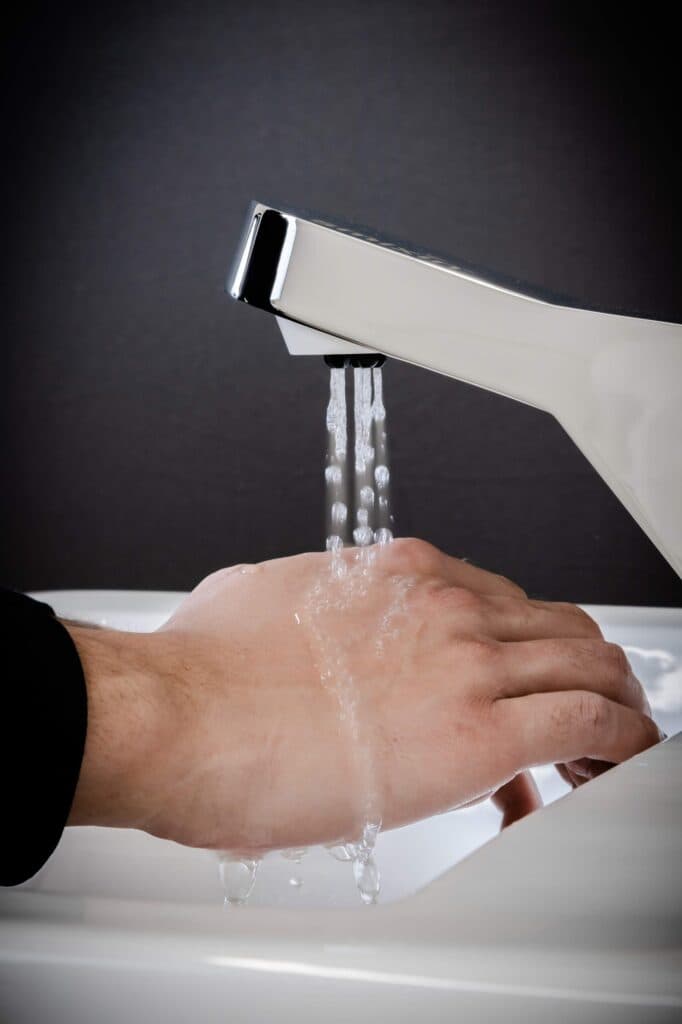 Smixin Comfort tap dispensing an aerated water stream